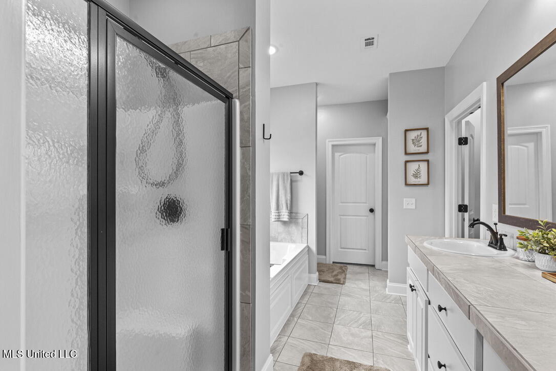 144 Western Ridge Circle Canton, MS 39046 - Photo 16 of 35 1BB9179D-075B-4A21-AB55-CF2BCF125FB4_1_1