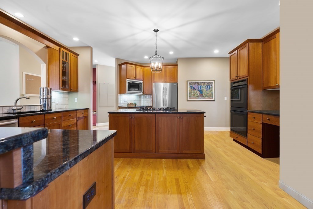 43 Farm Hill Road Natick, MA 01760 - Photo 11 of 38 Gallery Image 11