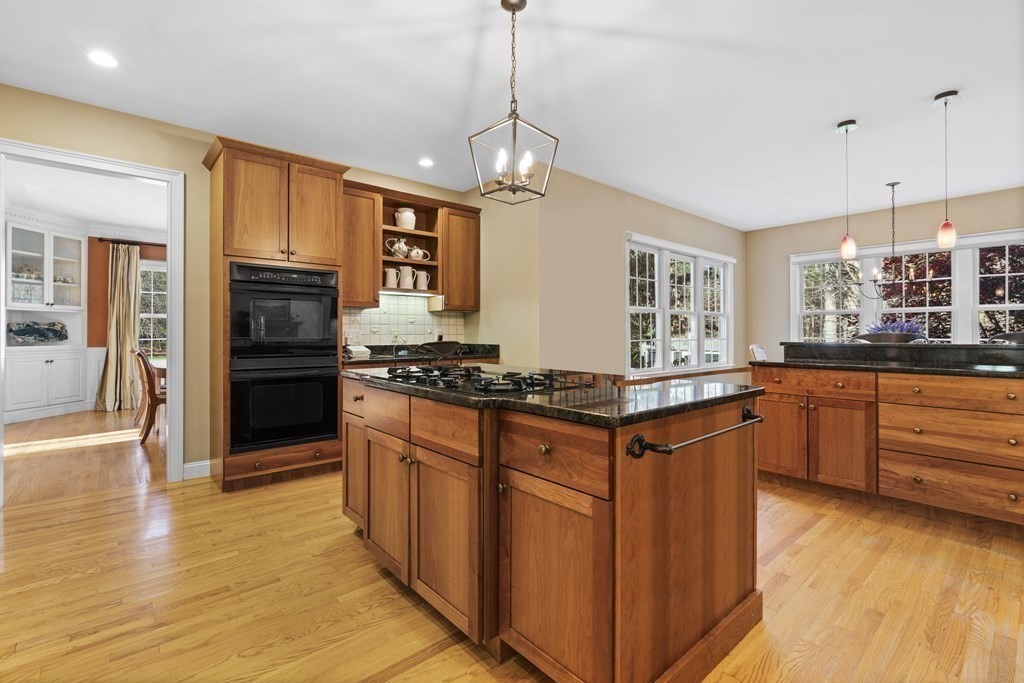43 Farm Hill Road Natick, MA 01760 - Photo 7 of 38 Gallery Image 7