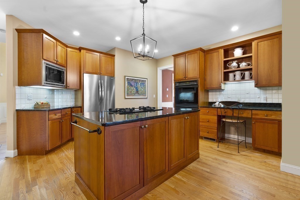 43 Farm Hill Road Natick, MA 01760 - Photo 10 of 38 Gallery Image 10