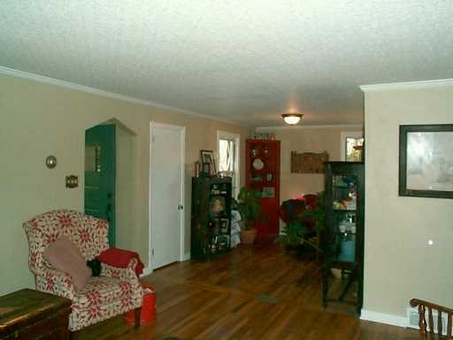 356 Inwood Road Pittsburgh, PA 15237 - Photo 4 of 8