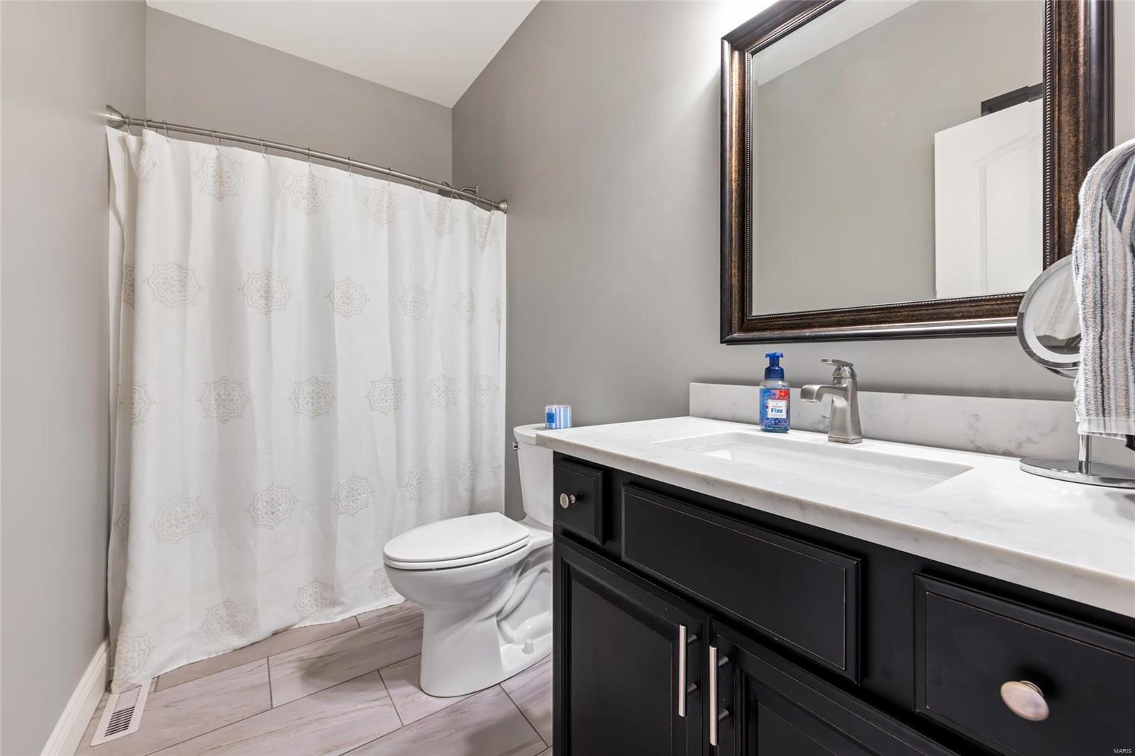 1401 Britany Court Edwardsville, IL 62025 - Photo 30 of 65