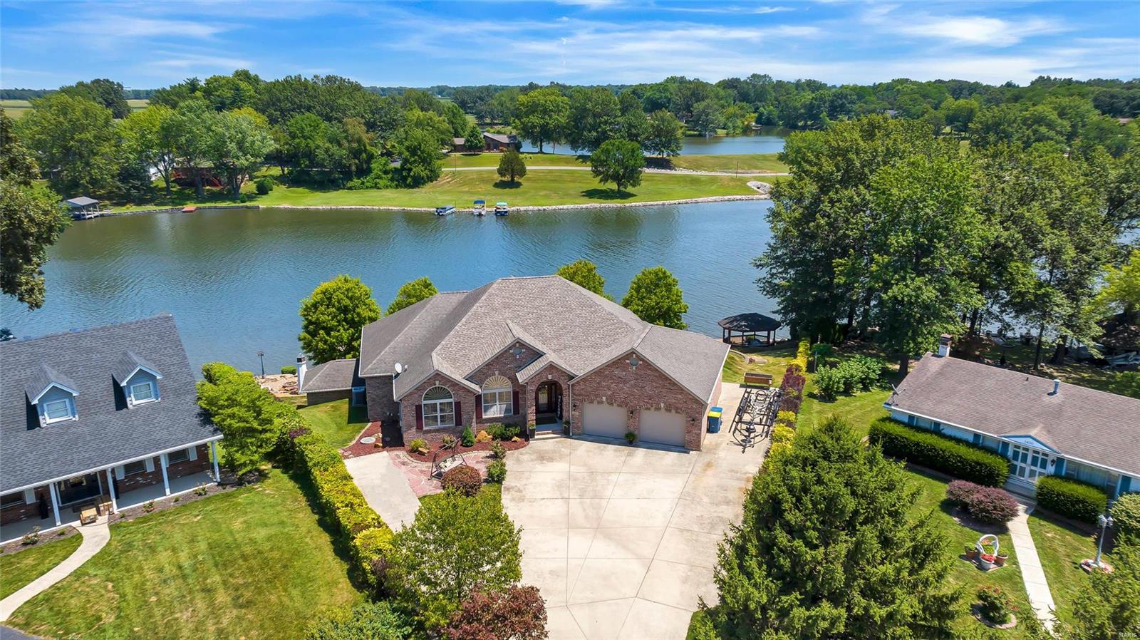 1401 Britany Court Edwardsville, IL 62025 - Photo 3 of 65