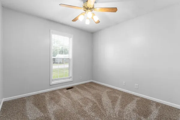 $1,550 | 410 Sandburg Drive, Clarksville, TN 37042