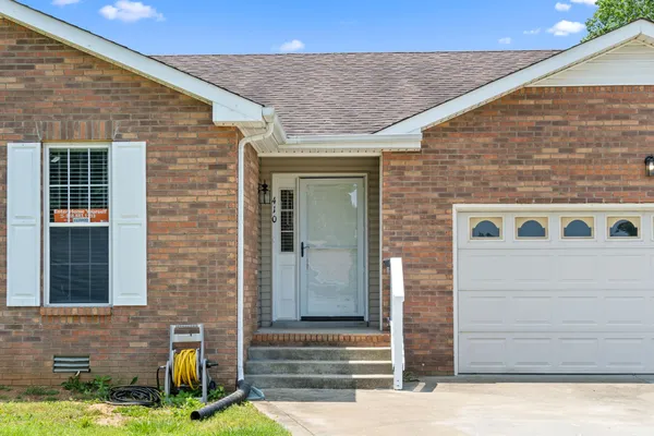 $1,550 | 410 Sandburg Drive, Clarksville, TN 37042