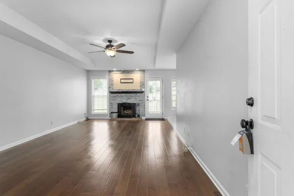 $1,550 | 410 Sandburg Drive, Clarksville, TN 37042