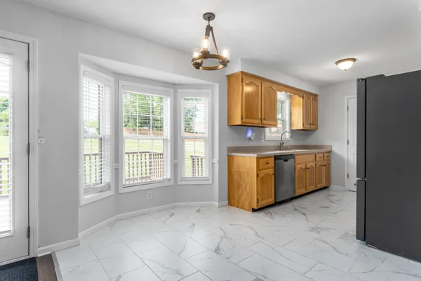 $1,550 | 410 Sandburg Drive, Clarksville, TN 37042