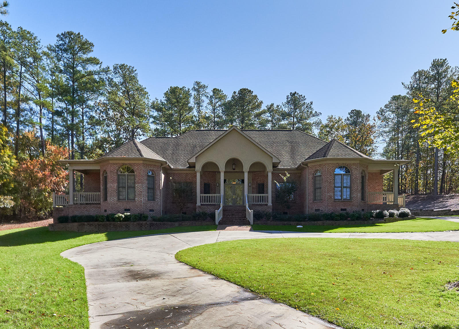 180 Lake Point Drive Rockingham, NC 28379 - Photo 2 of 59 180 Lake Point Dr., Front 2 Rockingham65