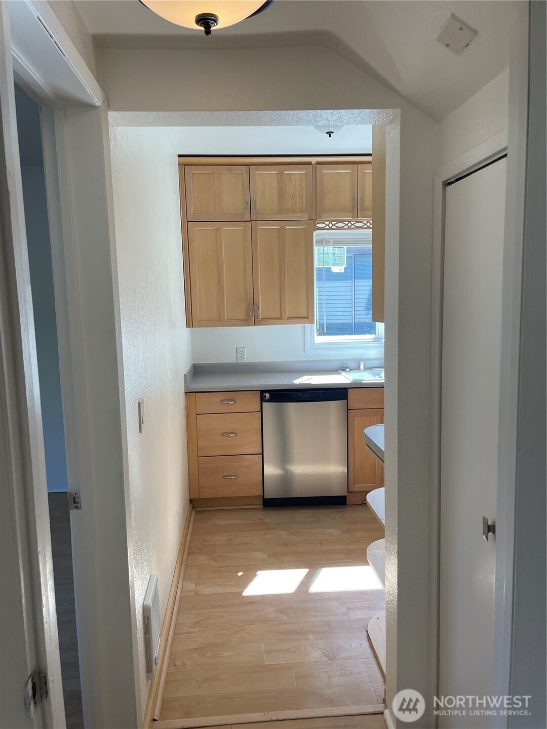 1007 22nd Street Bellingham, WA 98225 - Photo 10 of 33