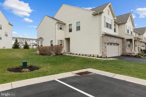 $418,000 | 729 Westland Court, Mechanicsburg, PA 17055