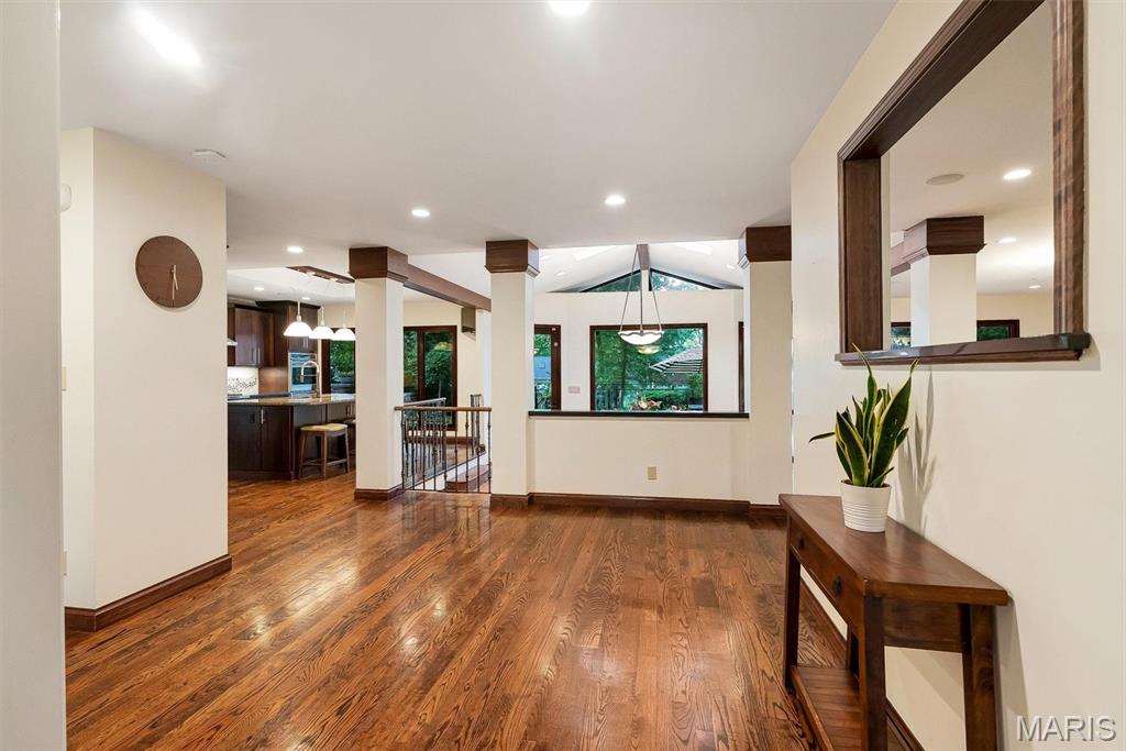 9845 Northbridge Road St. Louis, MO 63124 - Photo 8 of 59