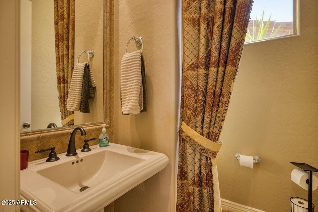 9698 East Vantage Point Road Scottsdale, AZ 85262 - Photo 19 of 74 Powder Room