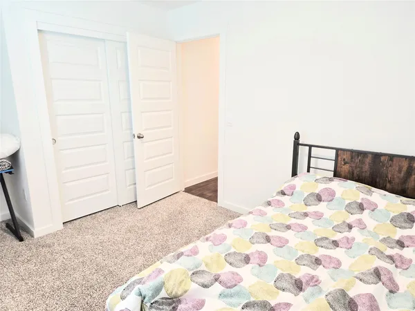 $2,100 | 501 Elm Crk Drive, Hutto, TX 78634