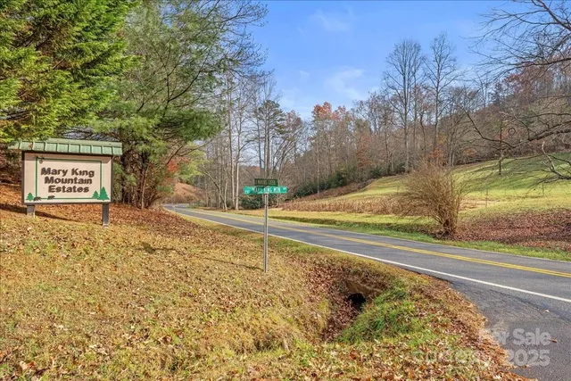 $325,000 | 221 Mary King Mountain Drive, Murphy, NC 28906