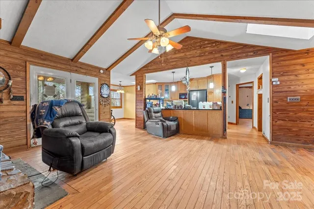 $325,000 | 221 Mary King Mountain Drive, Murphy, NC 28906