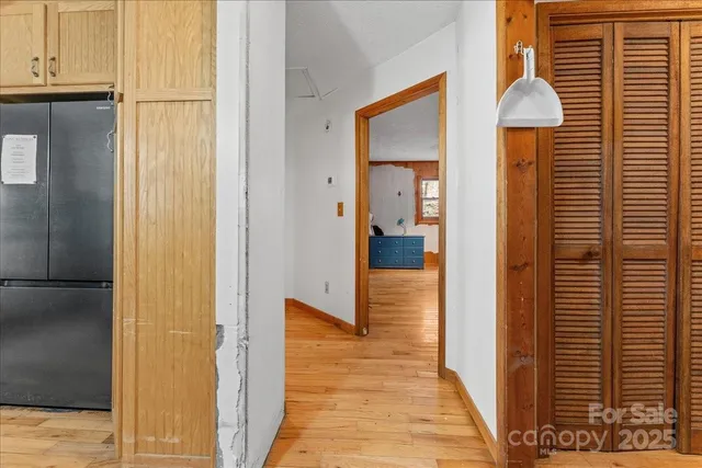 $325,000 | 221 Mary King Mountain Drive, Murphy, NC 28906