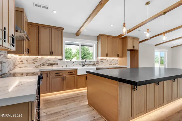 $949,900 | 160 Shetland Circle, Reno, NV 89508