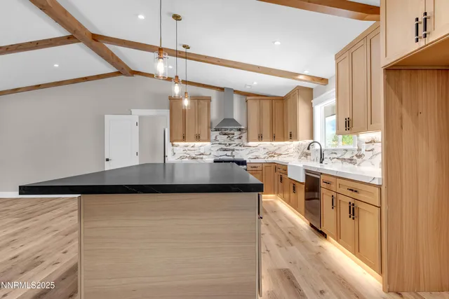 $989,900 | 160 Shetland Circle, Reno, NV 89508