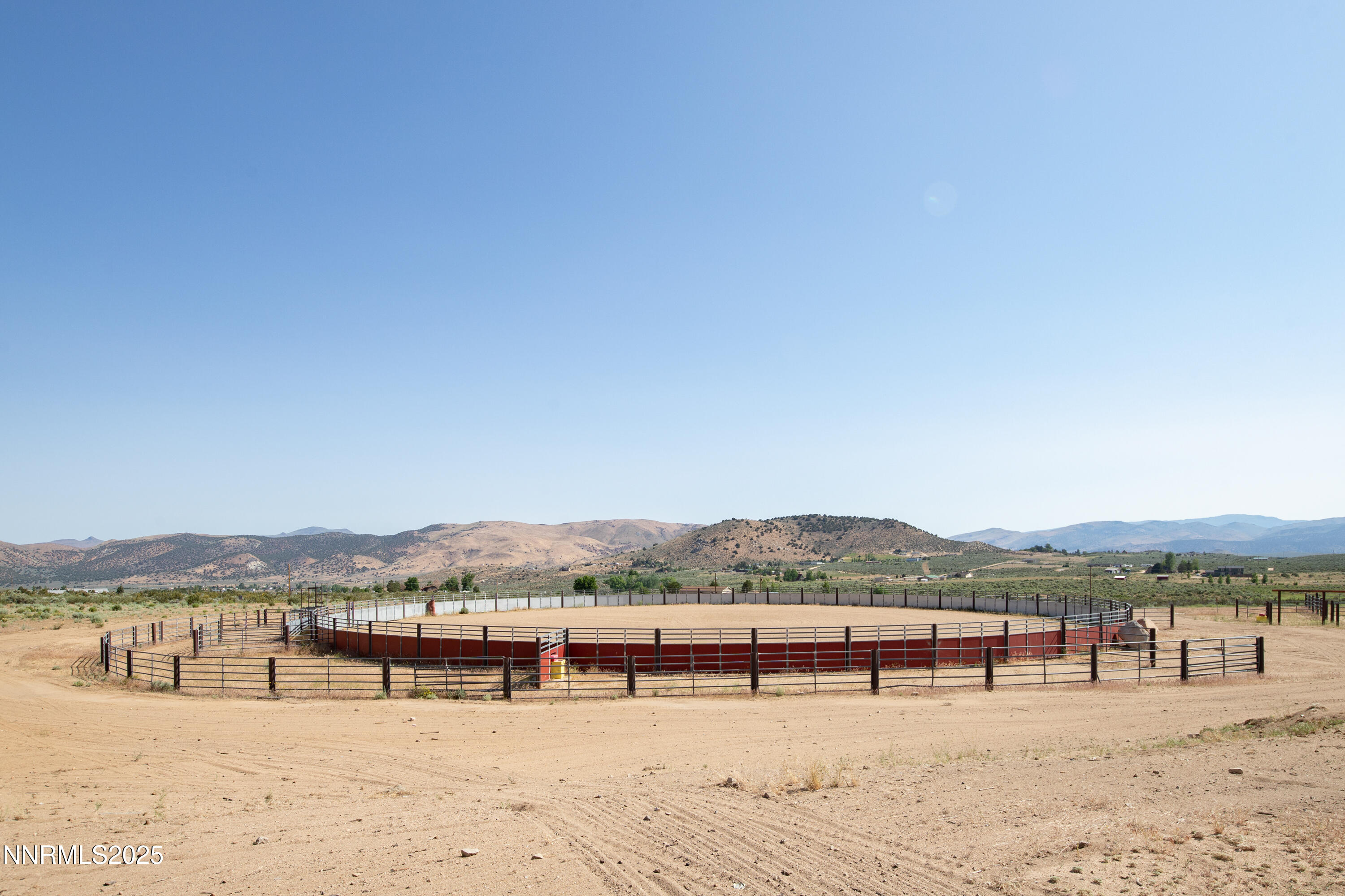 160 Shetland Circle Reno, NV 89508 - Photo 4 of 84 Roping Arena