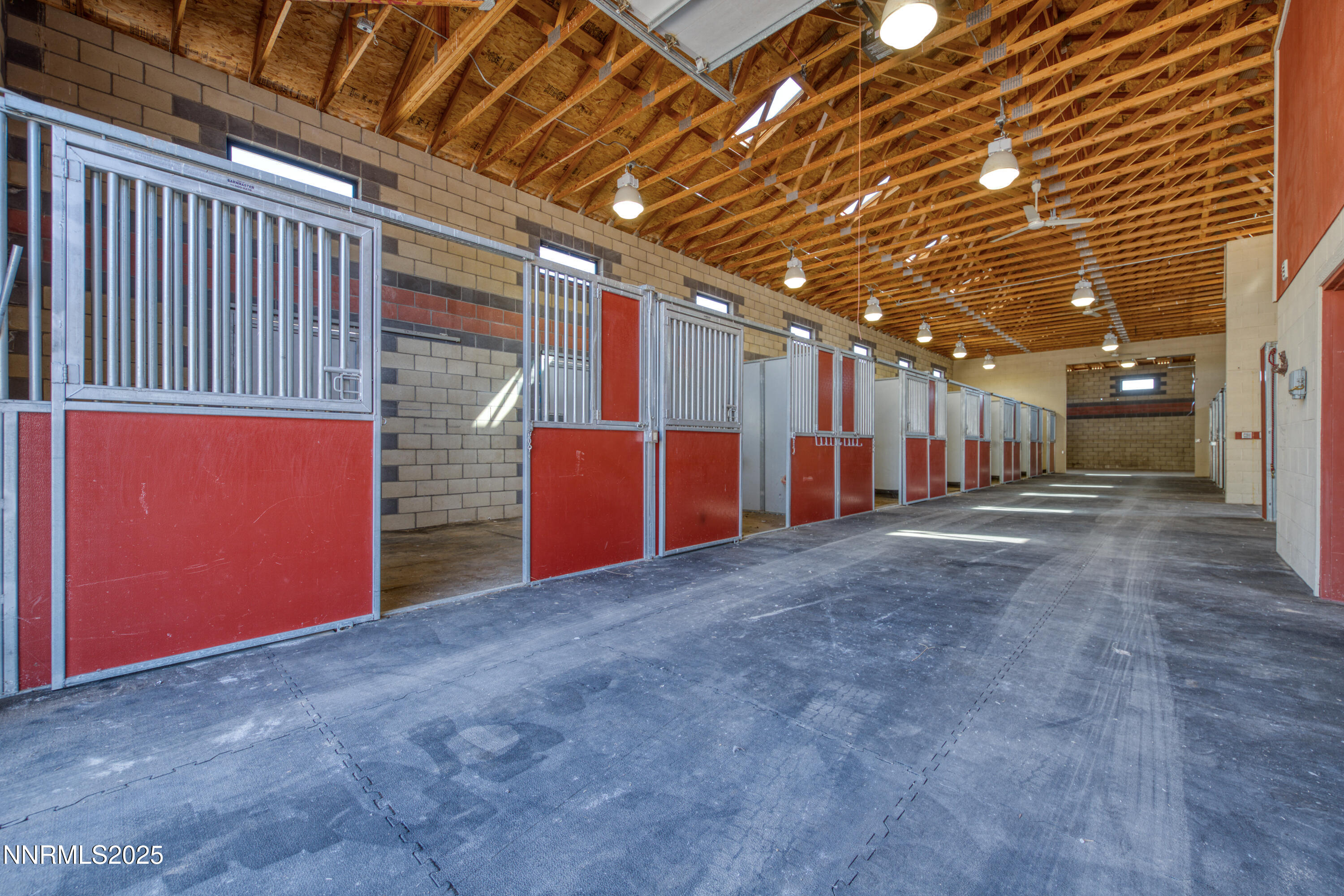160 Shetland Circle Reno, NV 89508 - Photo 5 of 84 Barn Interior