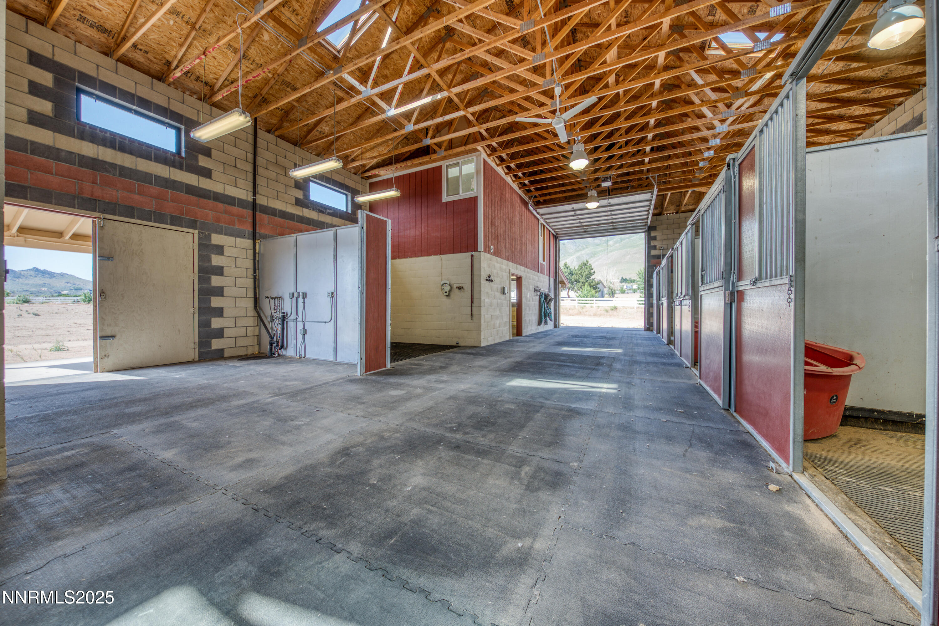 160 Shetland Circle Reno, NV 89508 - Photo 8 of 84 Barn Interior