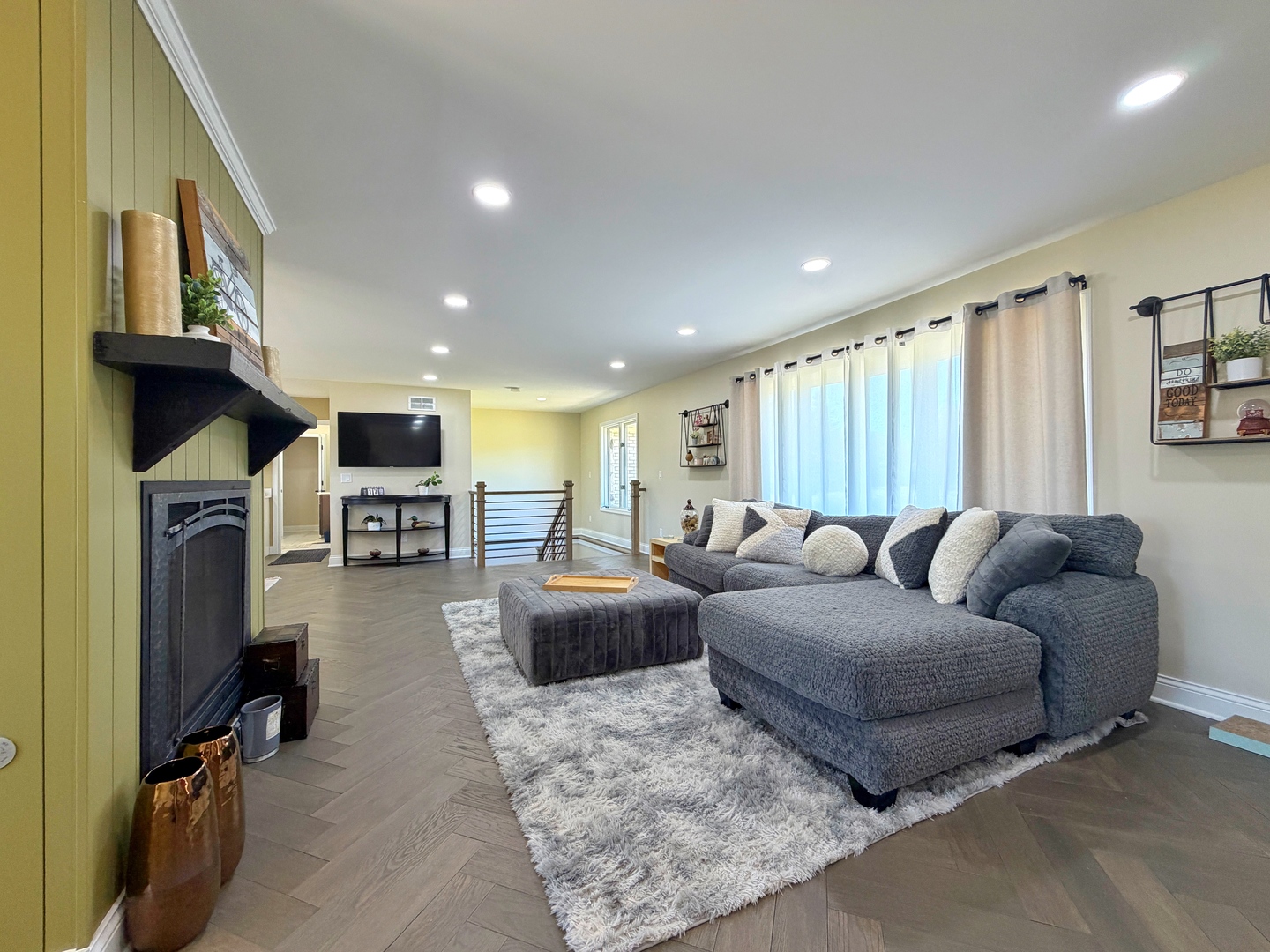 704 North Rose Farm Road Woodstock, IL 60098 - Photo 10 of 64
