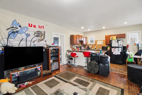 $299,000 | 212 North Summit Street, Ypsilanti, MI 48197