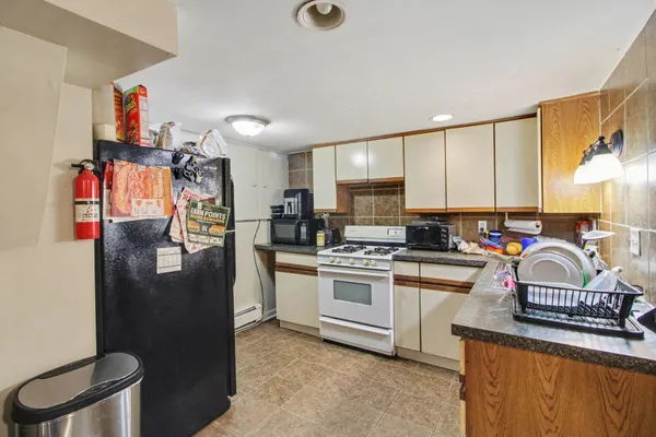 $299,000 | 212 North Summit Street, Ypsilanti, MI 48197