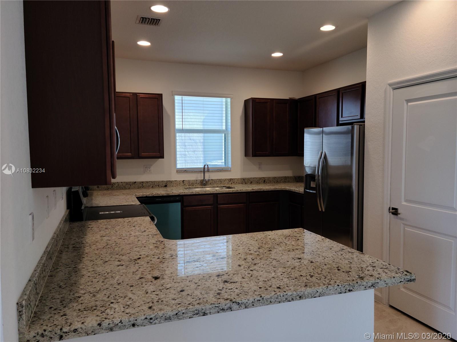 27420 Southwest 135th Ave Road Homestead, FL 33032 - Photo 5 of 15