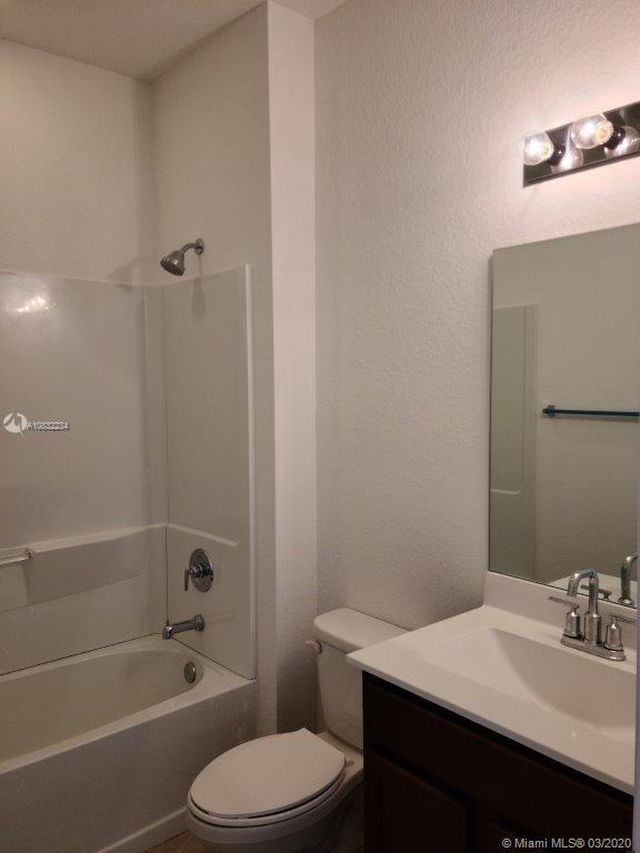 27420 Southwest 135th Ave Road Homestead, FL 33032 - Photo 8 of 15