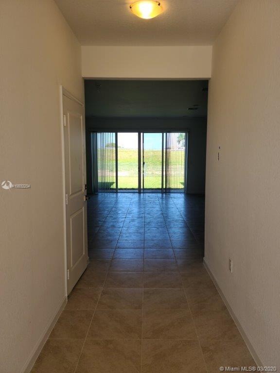 27420 Southwest 135th Ave Road Homestead, FL 33032 - Photo 9 of 15