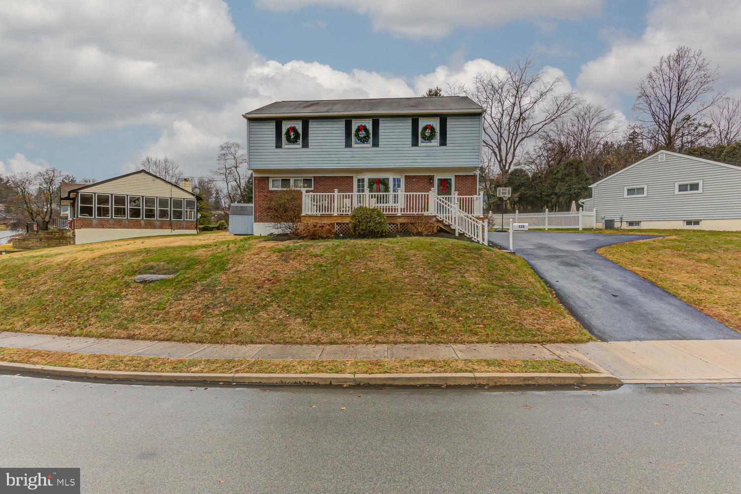 126 Northwood Road Newtown Square, PA 19073 - Photo 2 of 38 Front View