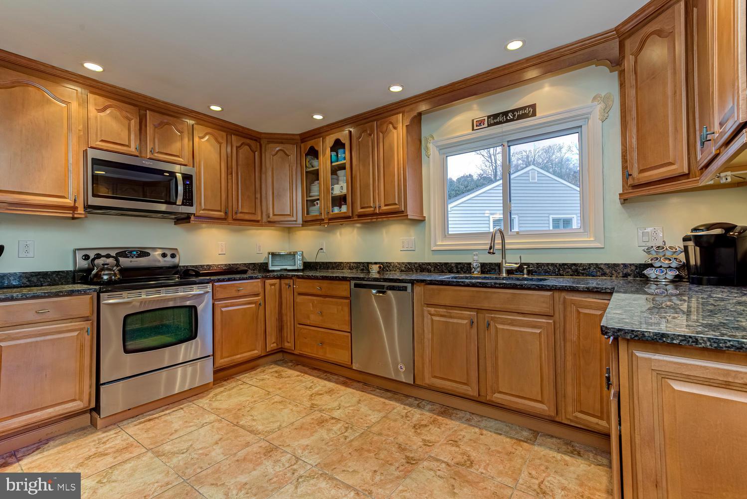 126 Northwood Road Newtown Square, PA 19073 - Photo 12 of 38 Kitchen