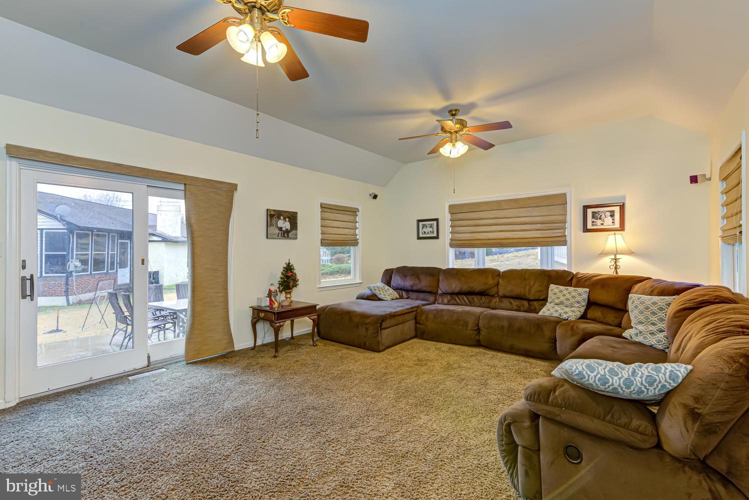 126 Northwood Road Newtown Square, PA 19073 - Photo 15 of 38 Great Room