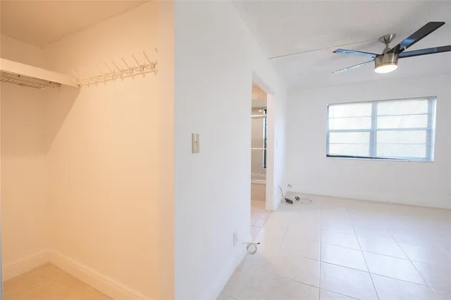 $176,900 | 9233 Southwest 8th Street, Unit 222, Boca Raton, FL 33428