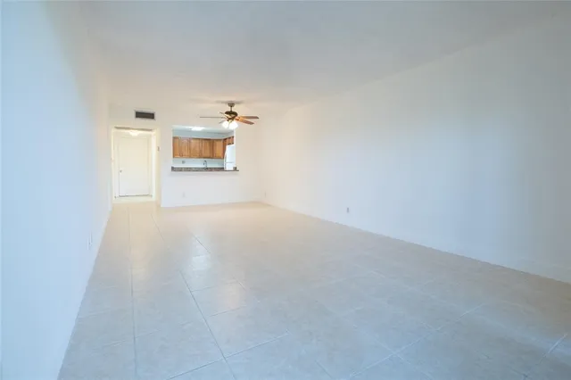 $176,900 | 9233 Southwest 8th Street, Unit 222, Boca Raton, FL 33428