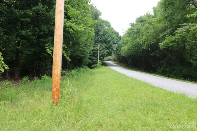 a view of an outdoor space and a yard