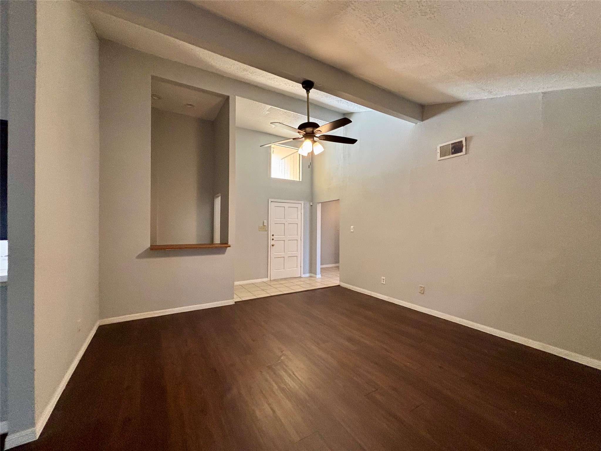 15846 Blueridge Road Missouri City, TX 77489 - Photo 7 of 26 Entry- living room