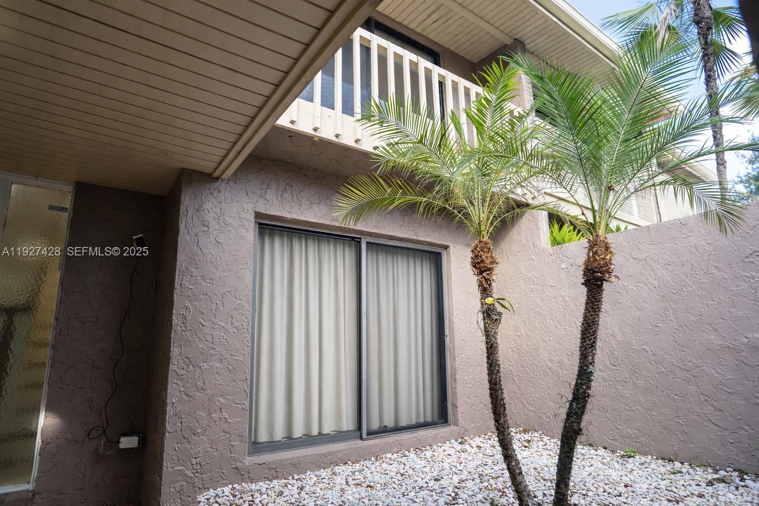 2305 St Andrews Road, Unit 129 Hollywood, FL 33021 - Photo 2 of 25 Courtyard