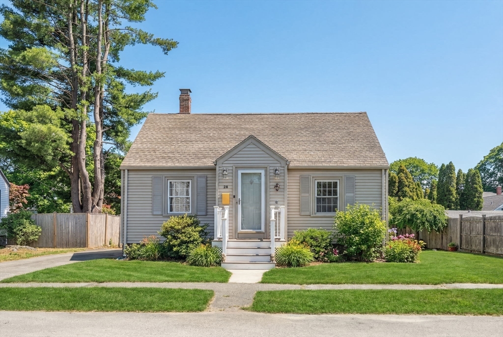 38 Longview Way Peabody, MA 01960 - Photo 1 of 42 a front view of a house with a yard