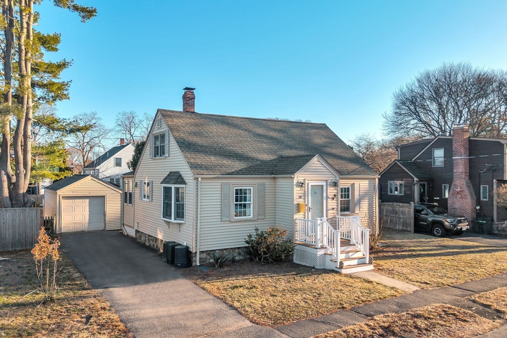 38 Longview Way Peabody, MA 01960 - Photo 3 of 42 a front view of a house with a yard