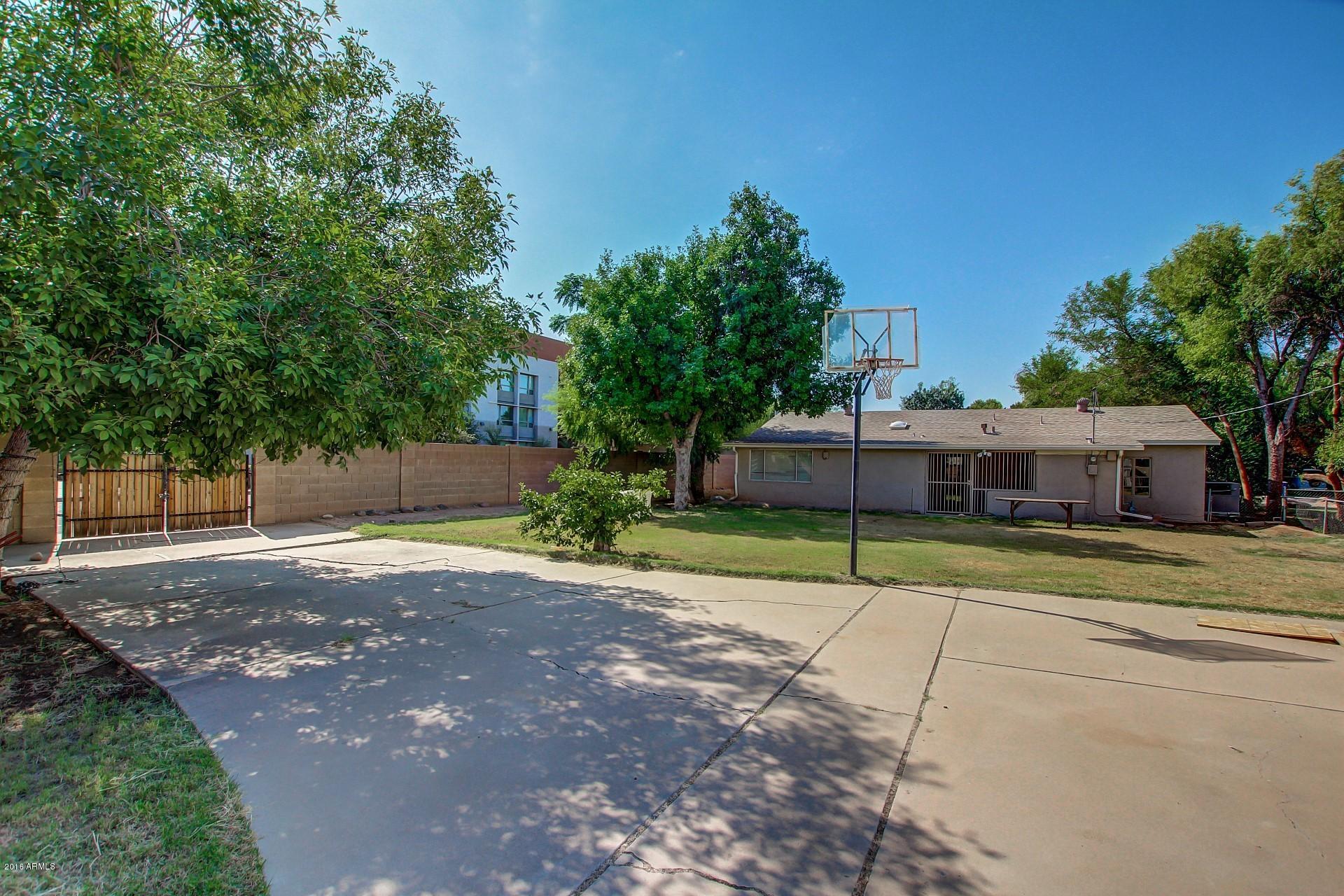 330 East 14th Street Tempe, AZ 85281 - Photo 22 of 26 a house view with a outdoor space