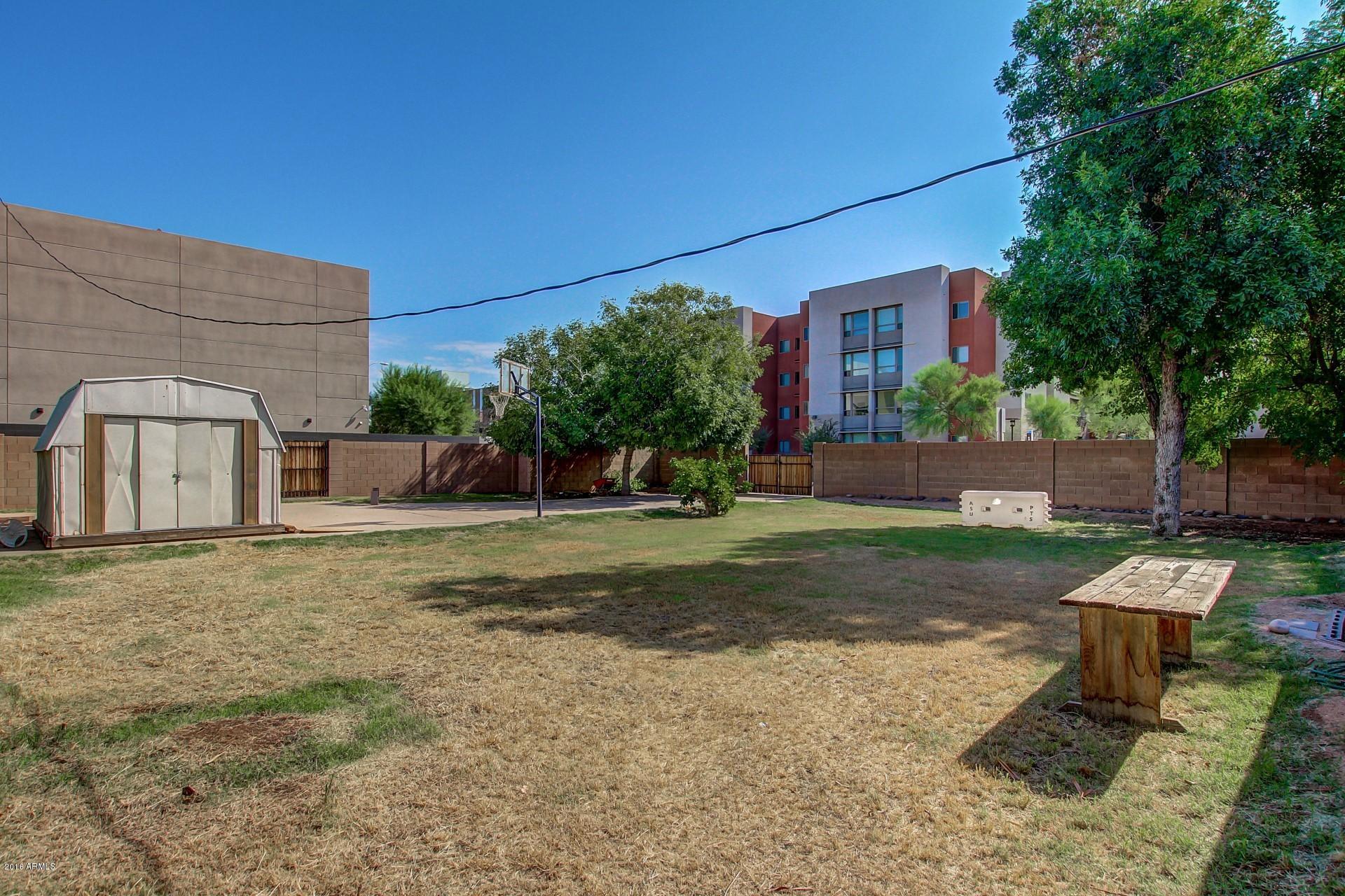 330 East 14th Street Tempe, AZ 85281 - Photo 23 of 26 front view of a house with a yard