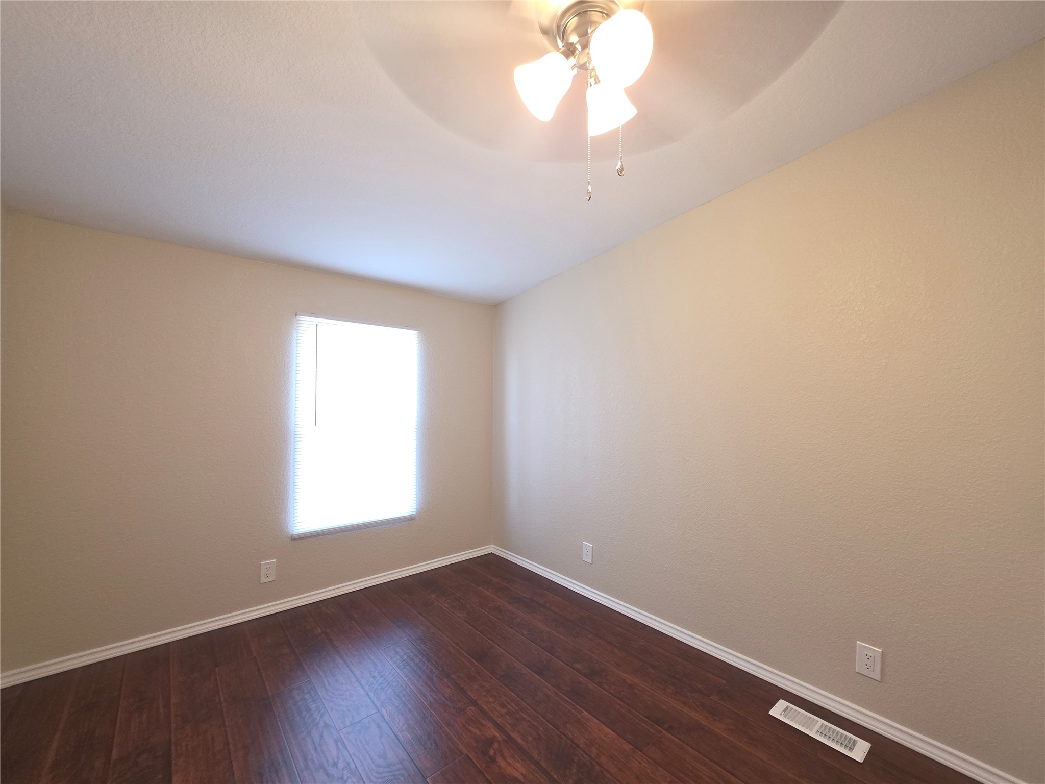 9 Ridgeway Drive Conroe, TX 77303 - Photo 11 of 15