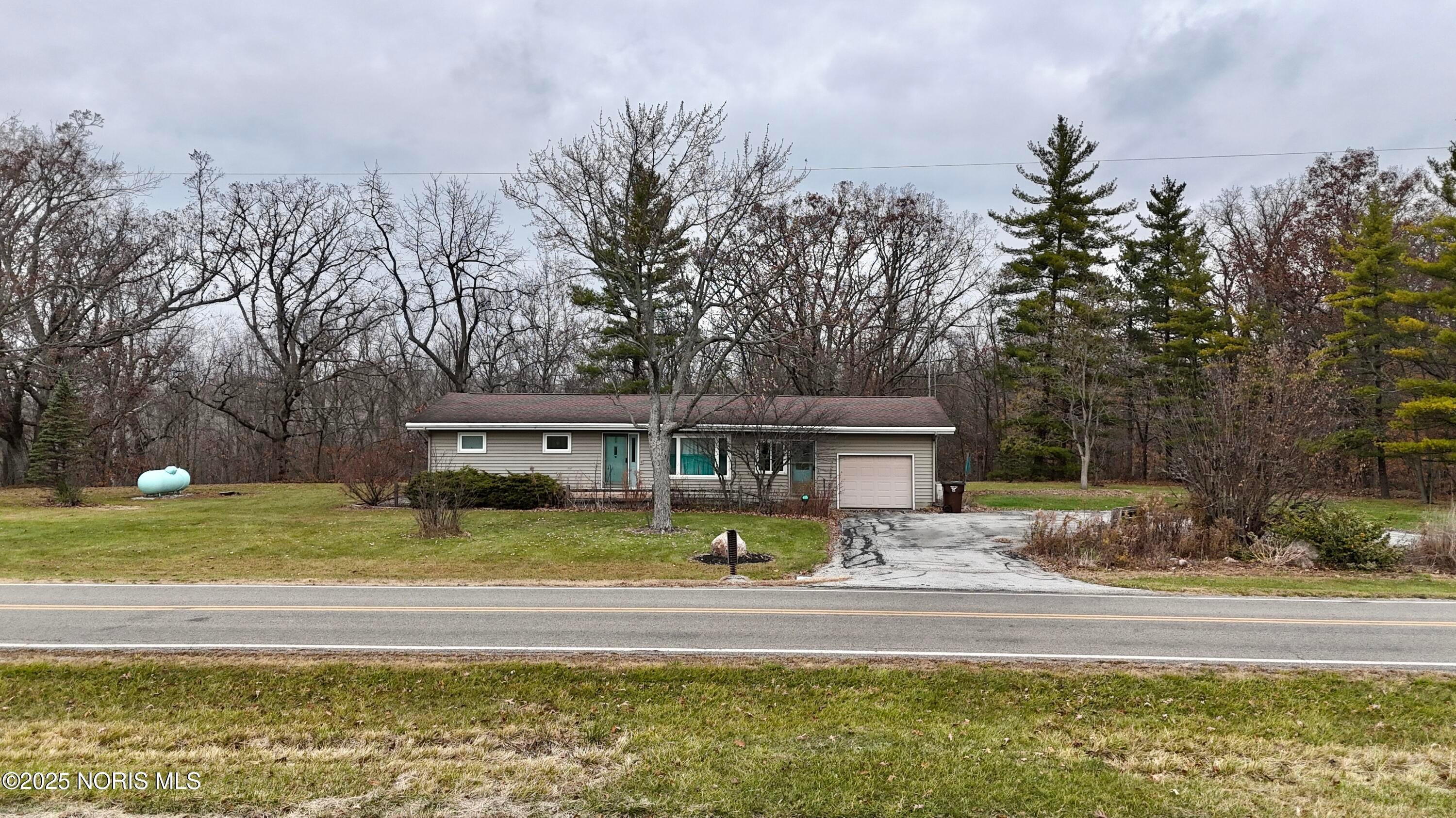 22681 Gares Road Defiance, OH 43512 - Photo 15 of 45 dji_fly_20251121_110404_0537_17637415810