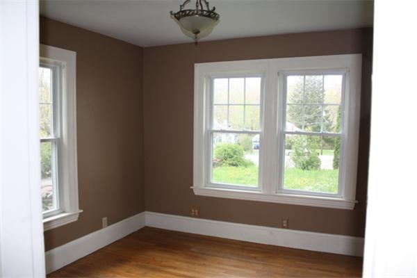 28 Dawson Road Worcester, MA 01602 - Photo 4 of 6 Gallery Image 4