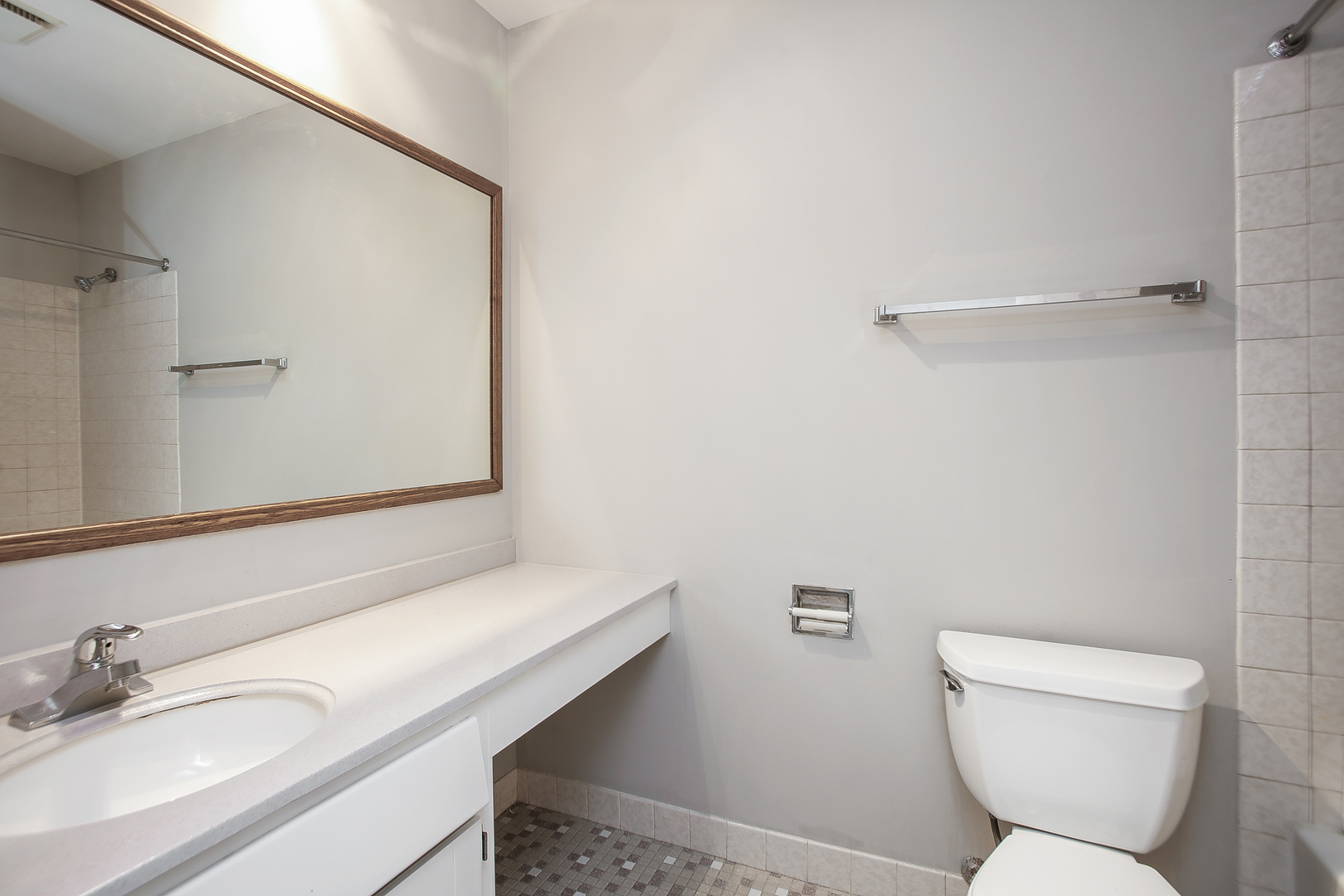 1730 Harrow Court, Unit A Wheaton, IL 60189 - Photo 11 of 17