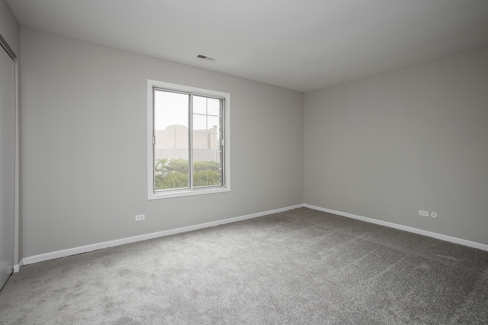 1730 Harrow Court, Unit A Wheaton, IL 60189 - Photo 13 of 17