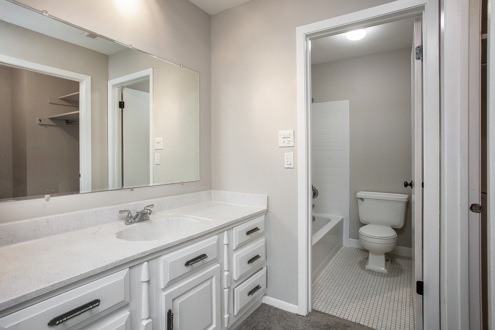1730 Harrow Court, Unit A Wheaton, IL 60189 - Photo 16 of 17
