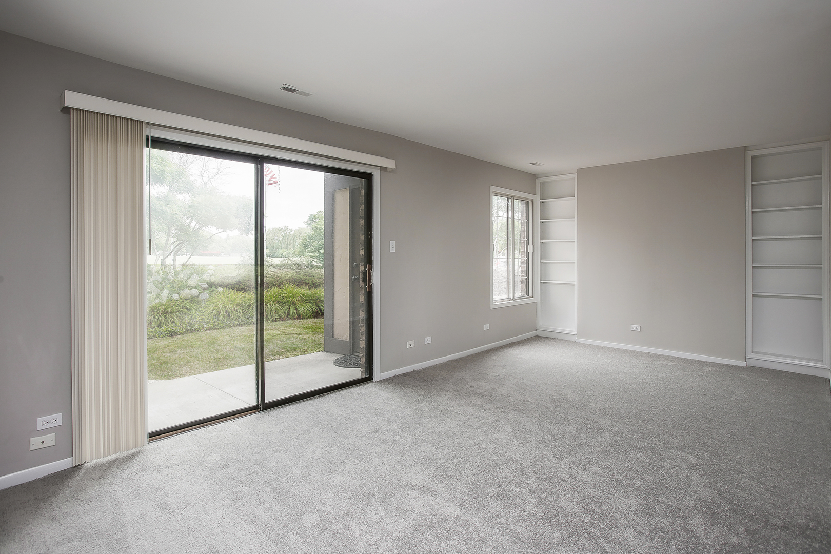 1730 Harrow Court, Unit A Wheaton, IL 60189 - Photo 7 of 17